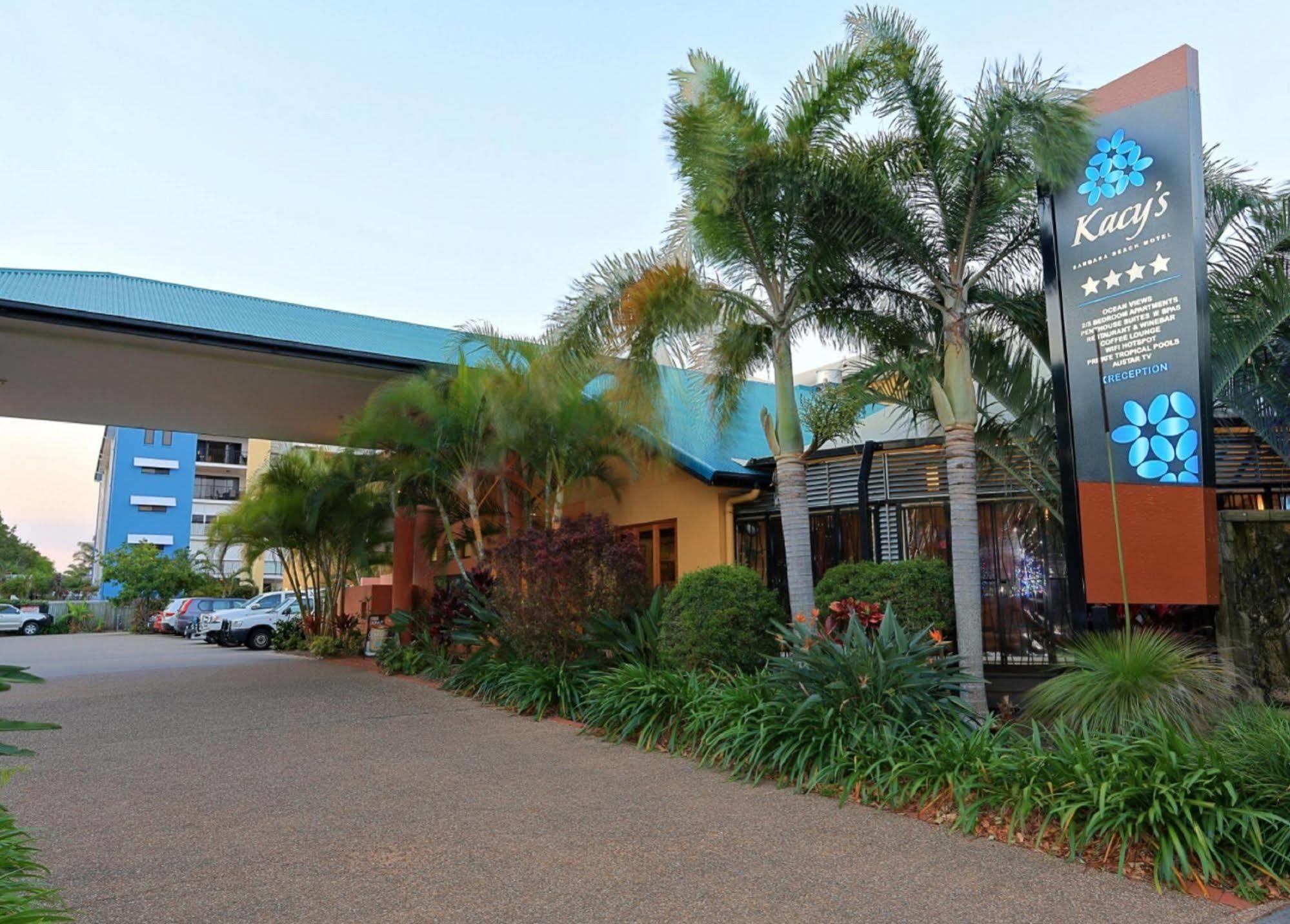 Kacy'S Bargara Beach Motel Extérieur photo