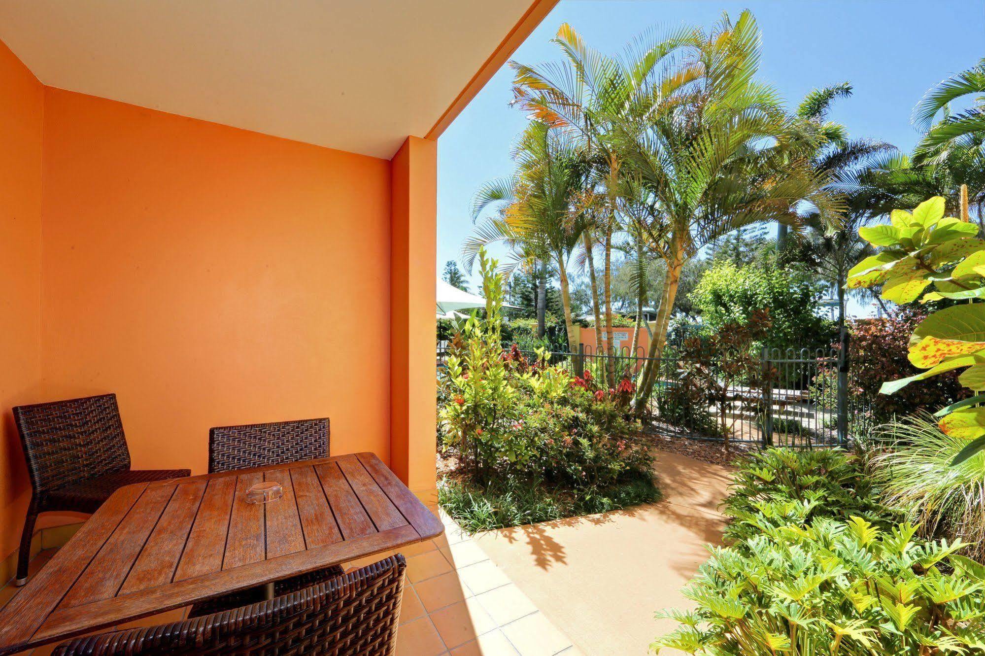 Kacy'S Bargara Beach Motel Extérieur photo